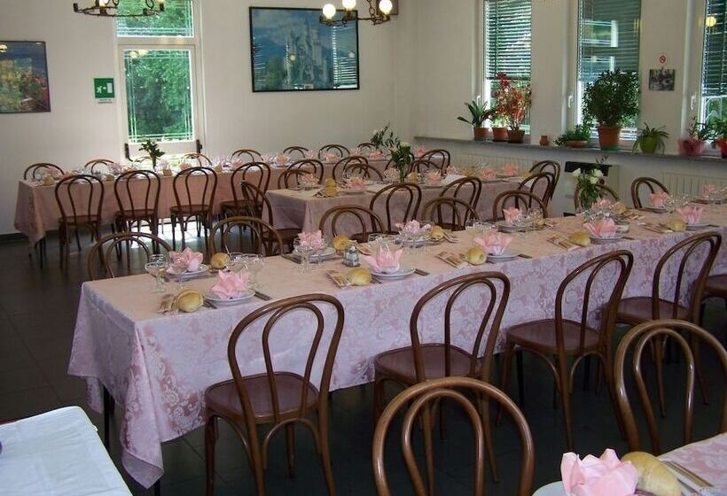 호텔 Albergo Ristorante Turchino