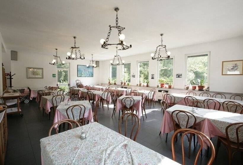 호텔 Albergo Ristorante Turchino
