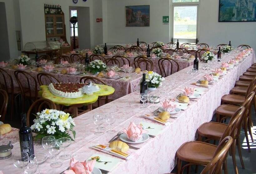 호텔 Albergo Ristorante Turchino