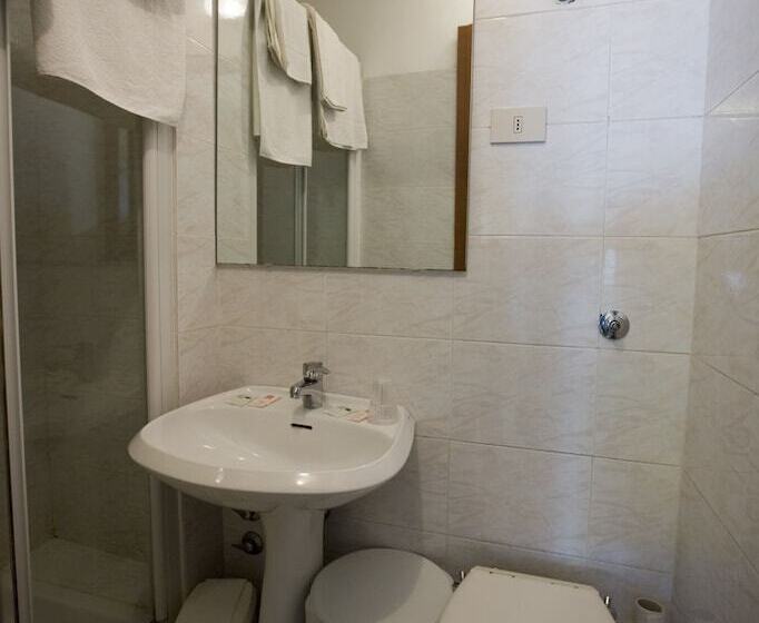 호텔 Albergo Ristorante Turchino