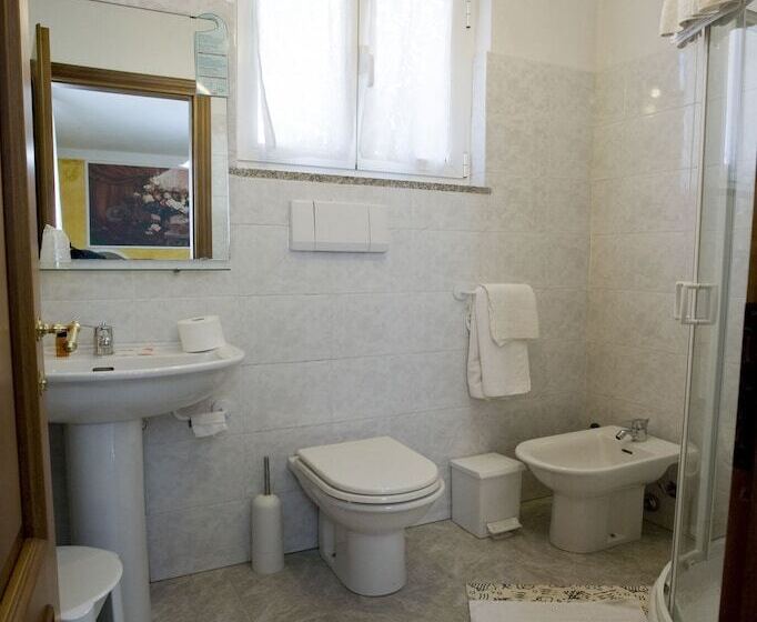 호텔 Albergo Ristorante Turchino