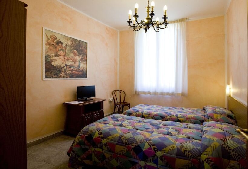 호텔 Albergo Ristorante Turchino