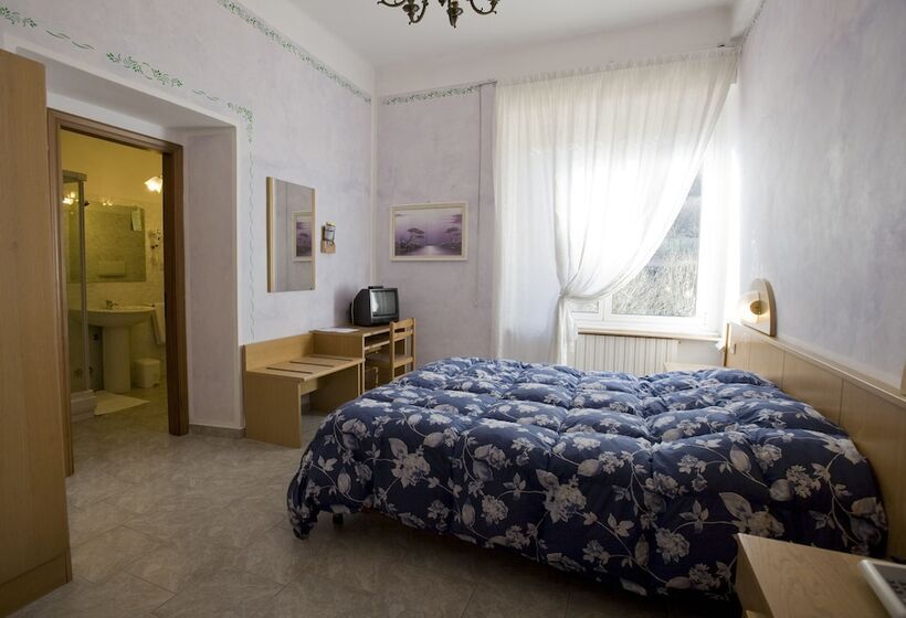 호텔 Albergo Ristorante Turchino