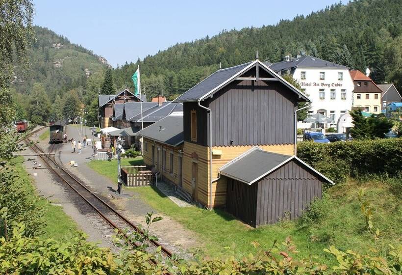 ホテル Am Berg Oybin Garni