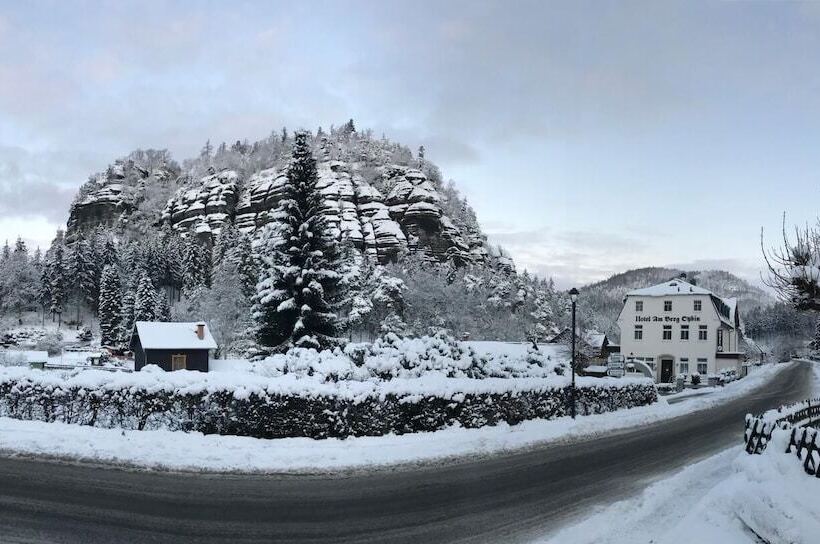 ホテル Am Berg Oybin Garni