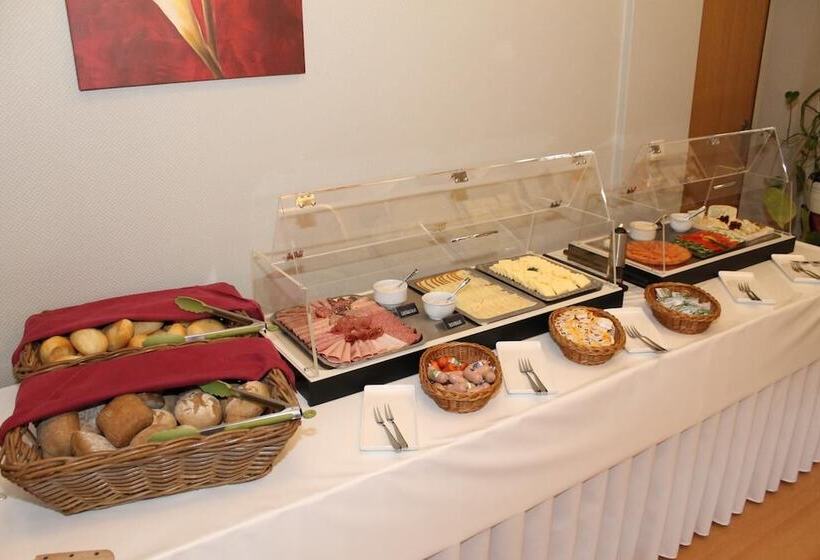 ホテル Am Berg Oybin Garni