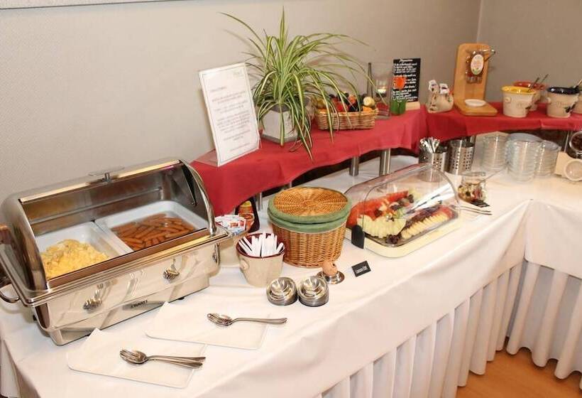 ホテル Am Berg Oybin Garni