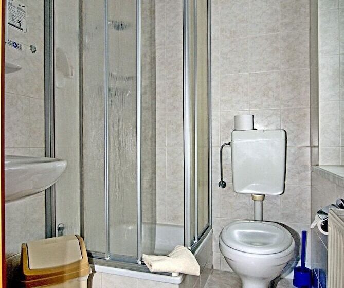 ホテル Am Berg Oybin Garni