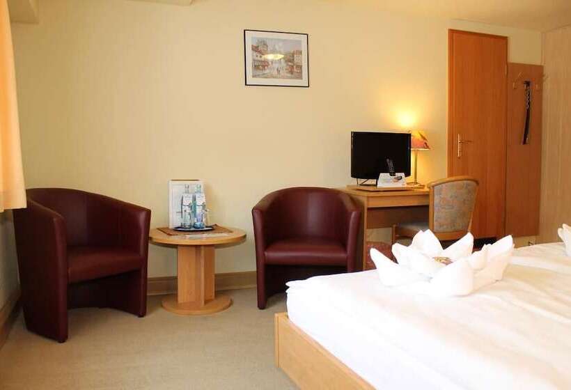 ホテル Am Berg Oybin Garni