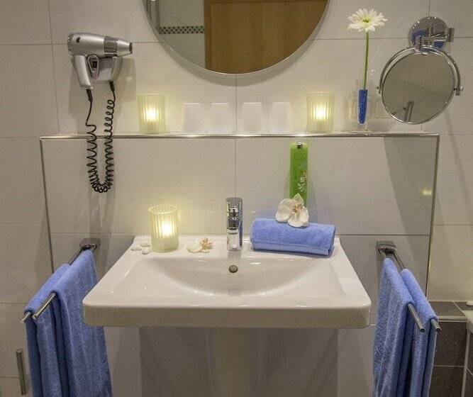 هتل Am Freischutz