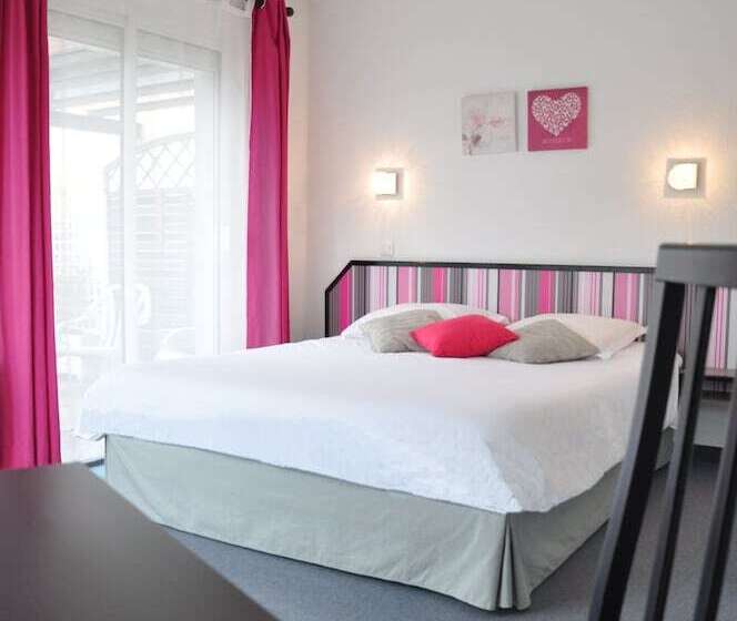 ホテル Amadour Hôtel