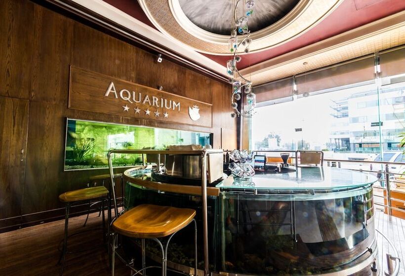 Отель Aquarium