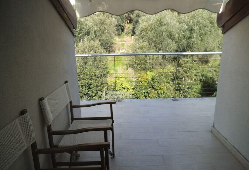 호텔 Ariston & Apartments