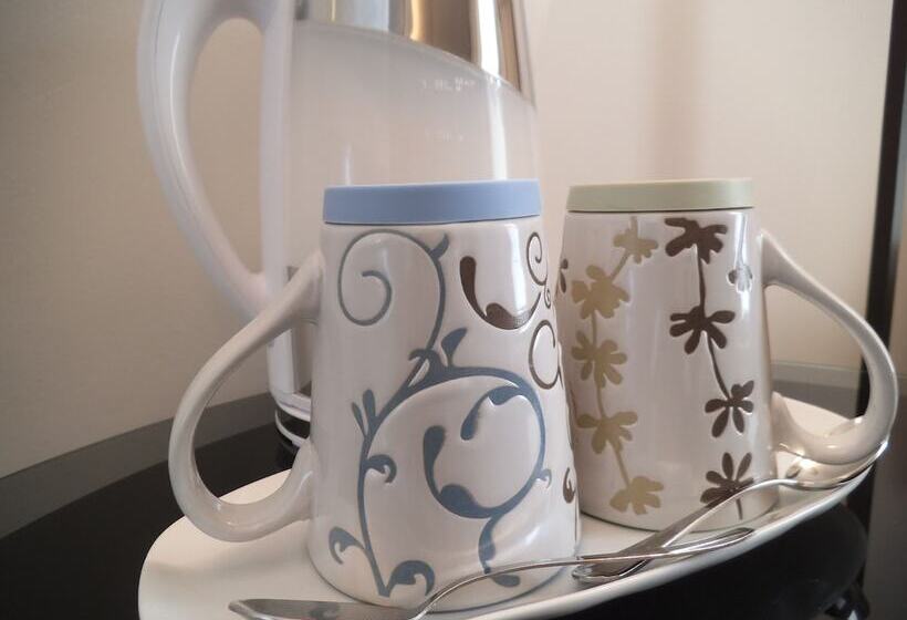 호텔 Ariston & Apartments