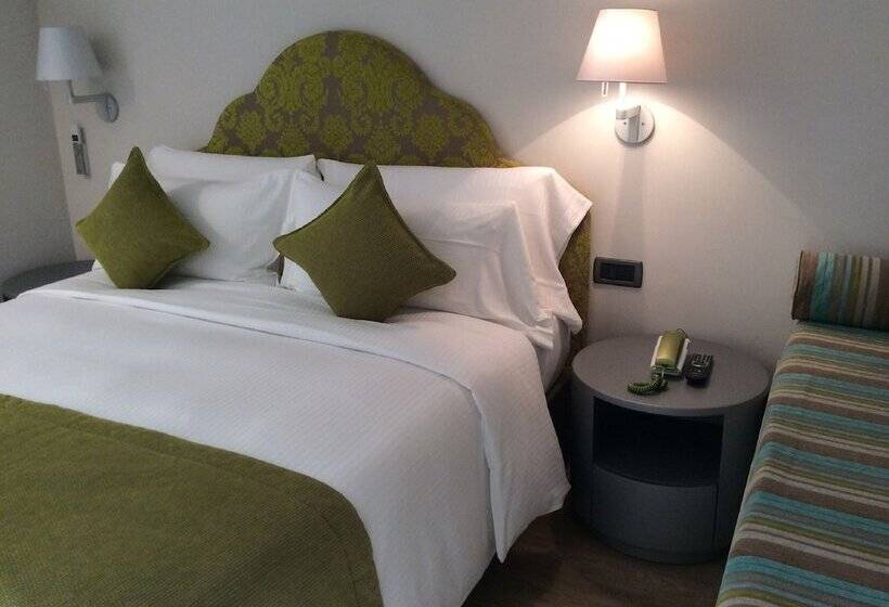 호텔 Ariston & Apartments