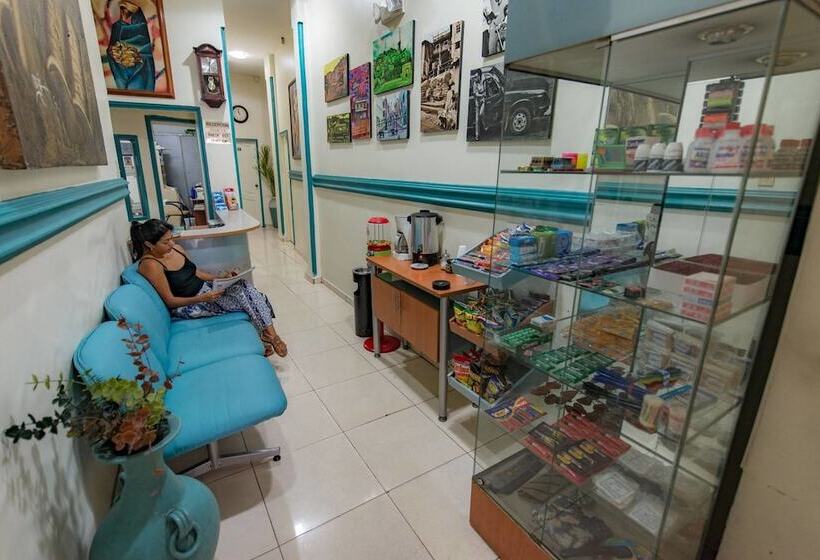 호텔 Atlantic Suites