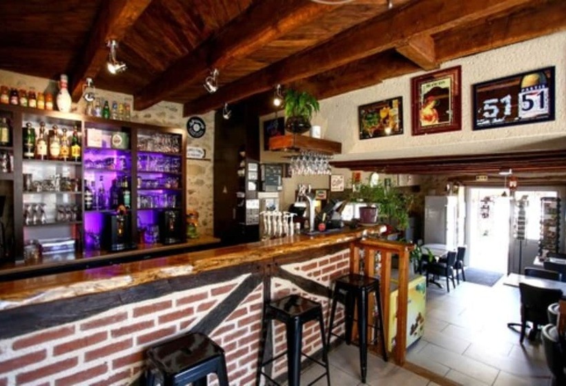 בית מלון כפרי Logis Auberge De La Fontaine