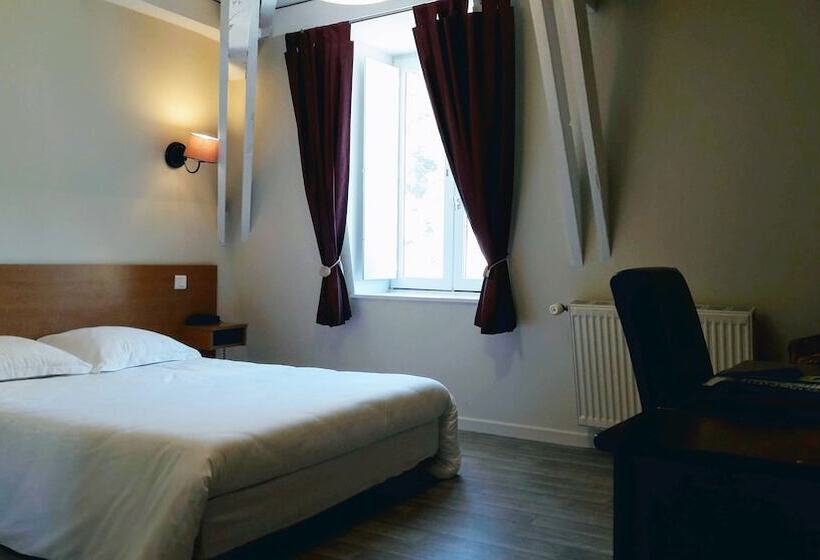 فندق Logis Auberge De La Fontaine