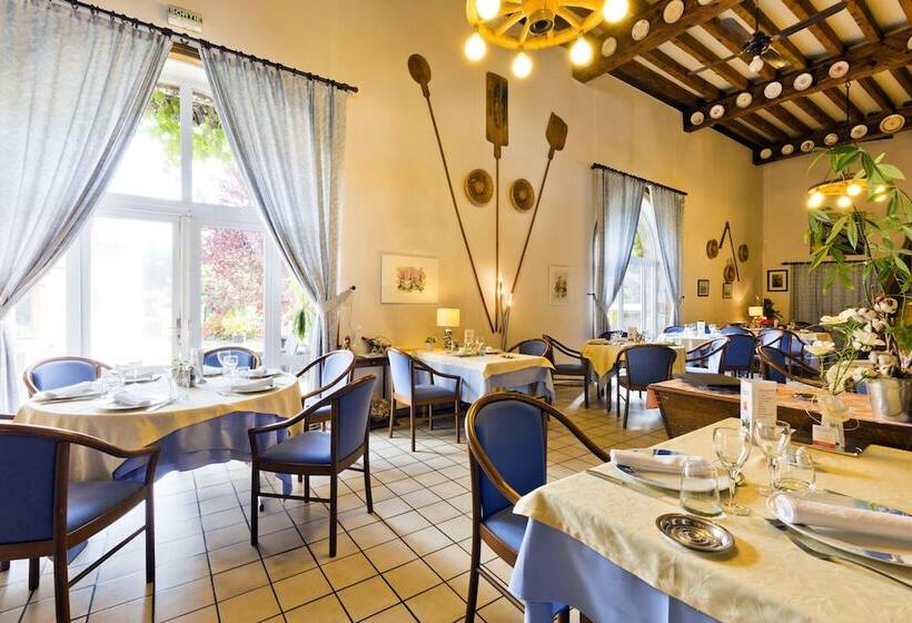 בית מלון כפרי Auberge Du Moulin Marin