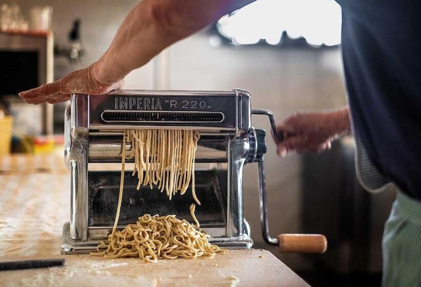 هتل Az Agrituristica Bio Le Macchie Alte