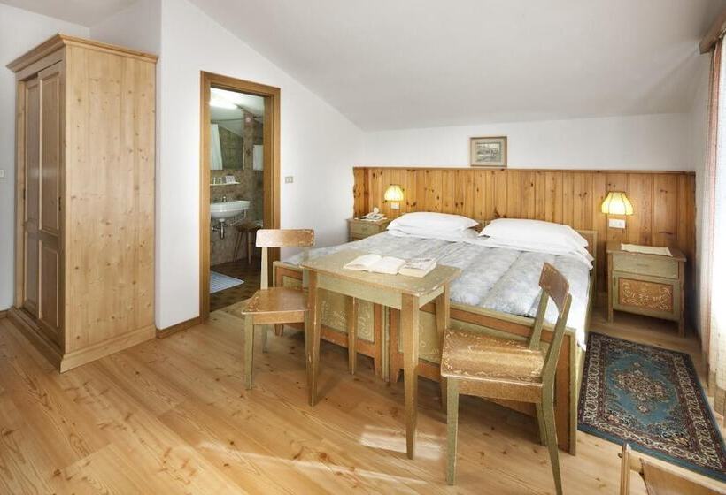 Отель Bellaria Cortina D Ampezzo