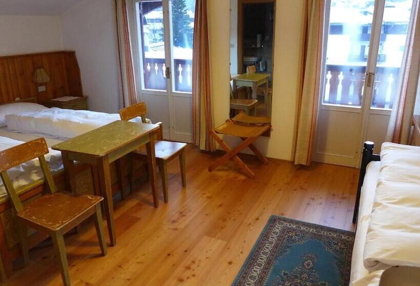 Отель Bellaria Cortina D Ampezzo