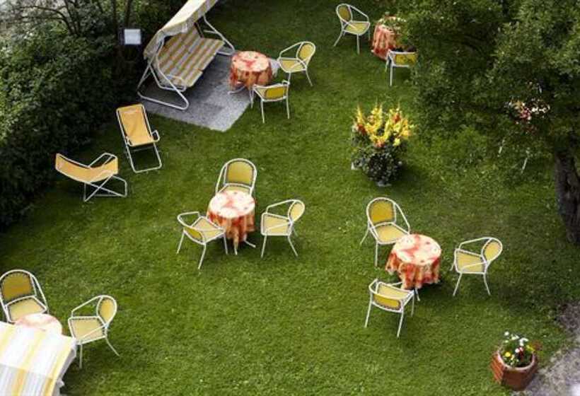 Отель Bellaria Cortina D Ampezzo