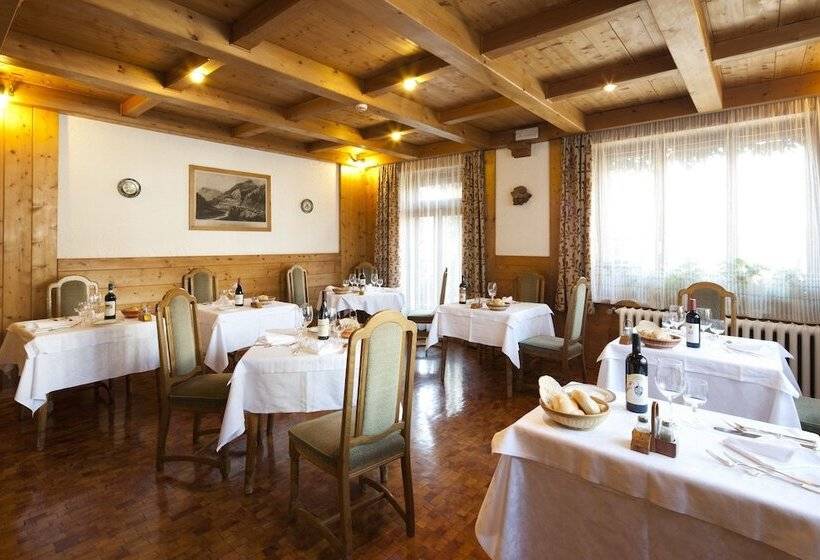 Отель Bellaria Cortina D Ampezzo