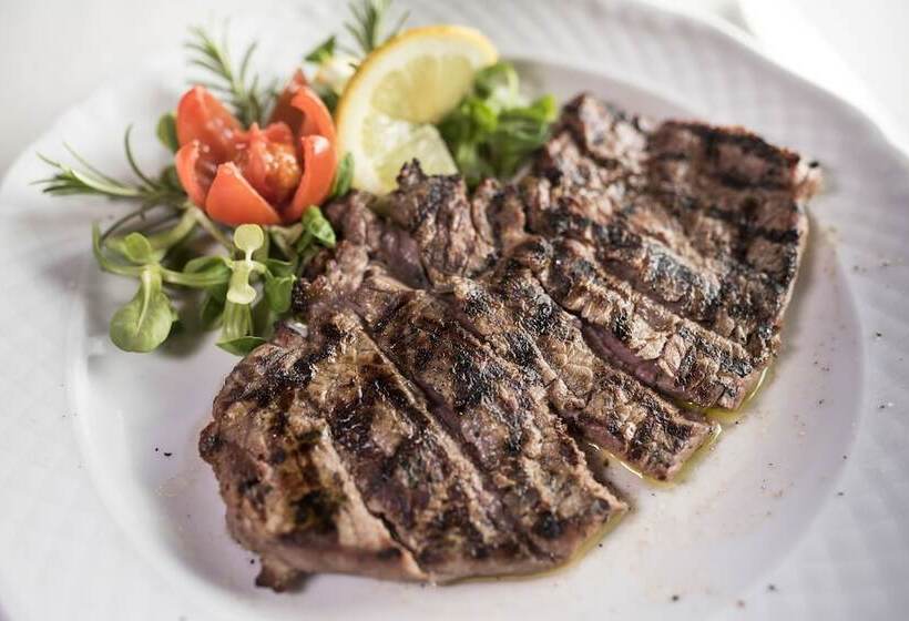 בית מלון כפרי Borgo San Faustino Country Relais And Spa