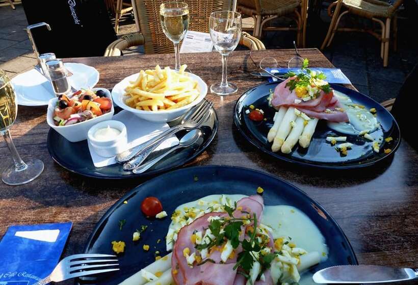 בית מלון כפרי Cafe Restaurant Duinzicht