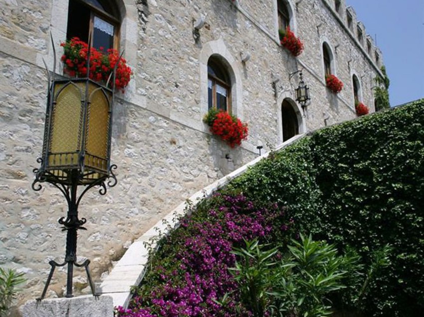 فندق Castello Miramare