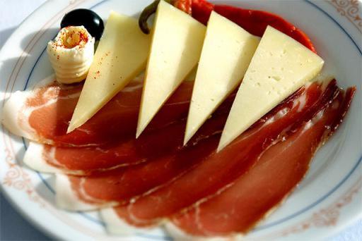 هتل Cateski Dvorec