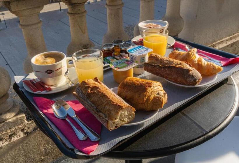 בית מלון כפרי Central