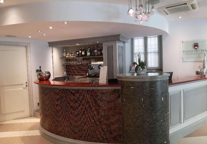 فندق Centrale Best Western Signature Collection