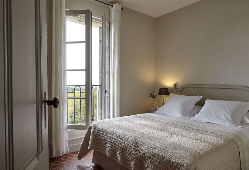 فندق Château Les Carrasses