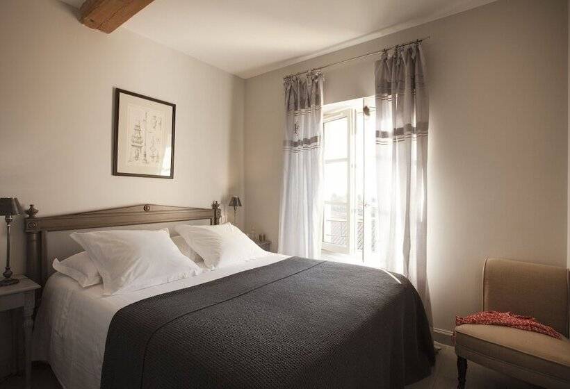 فندق Château Les Carrasses