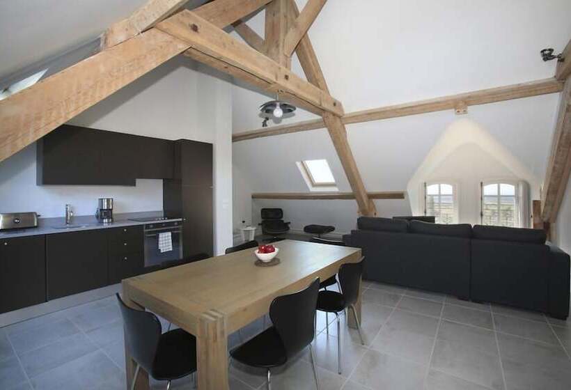 فندق Château Les Carrasses