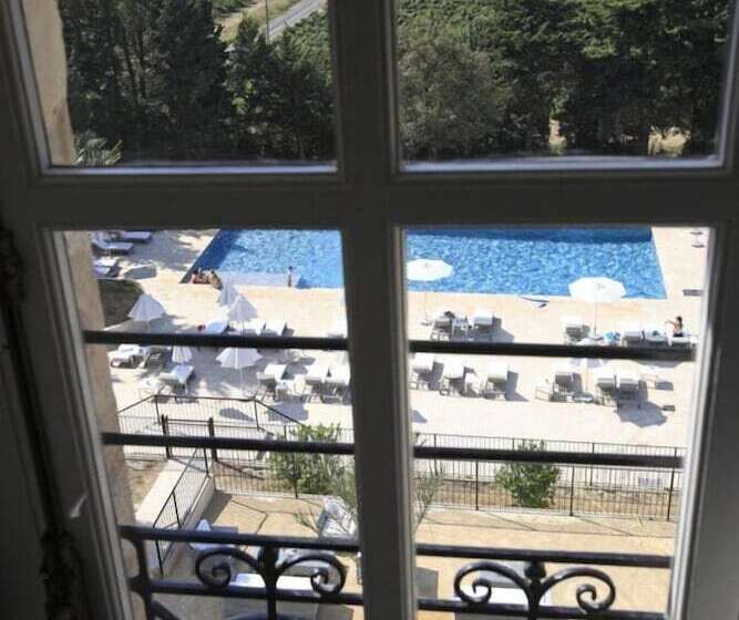 فندق Château Les Carrasses