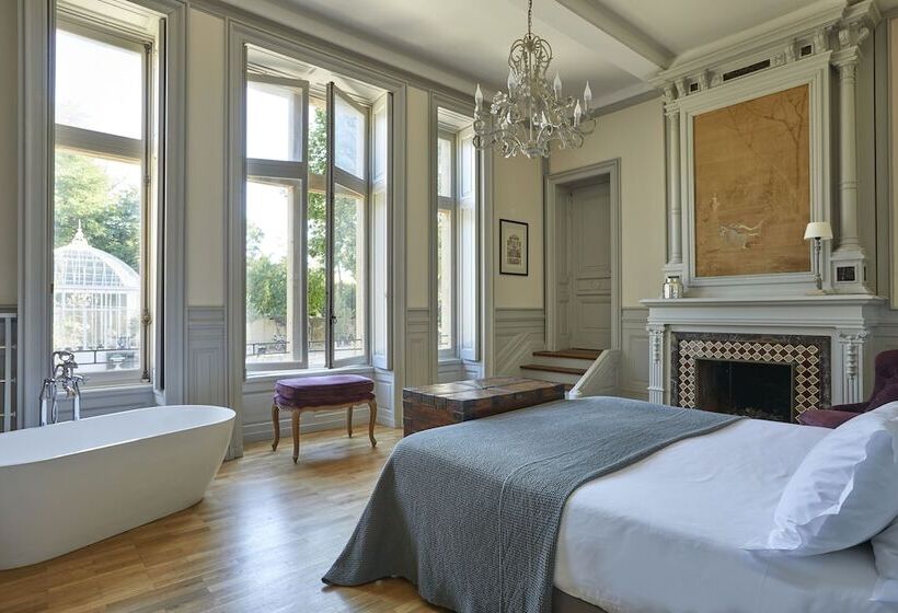 فندق Château Les Carrasses