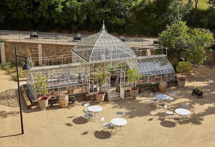 فندق Château Les Carrasses