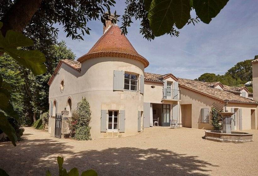 فندق Château Les Carrasses