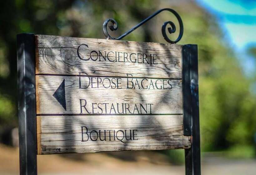 فندق Château Les Carrasses