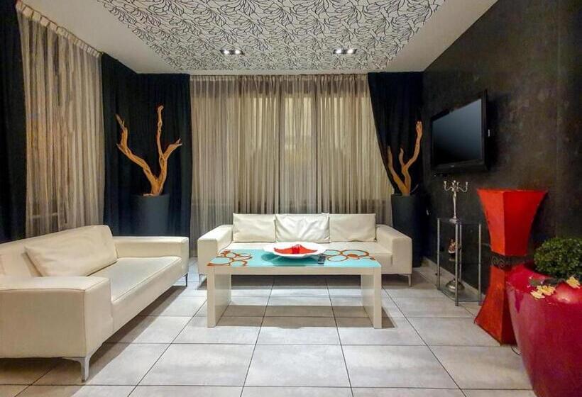 Отель Coelho Beach