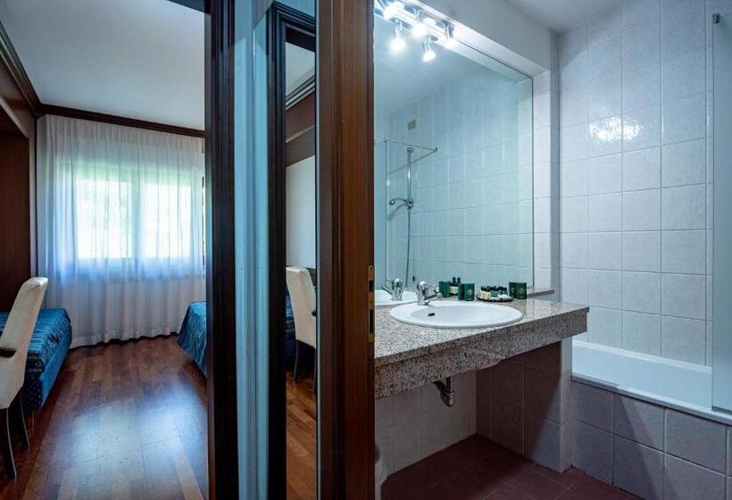 בית מלון כפרי Corona & Spa