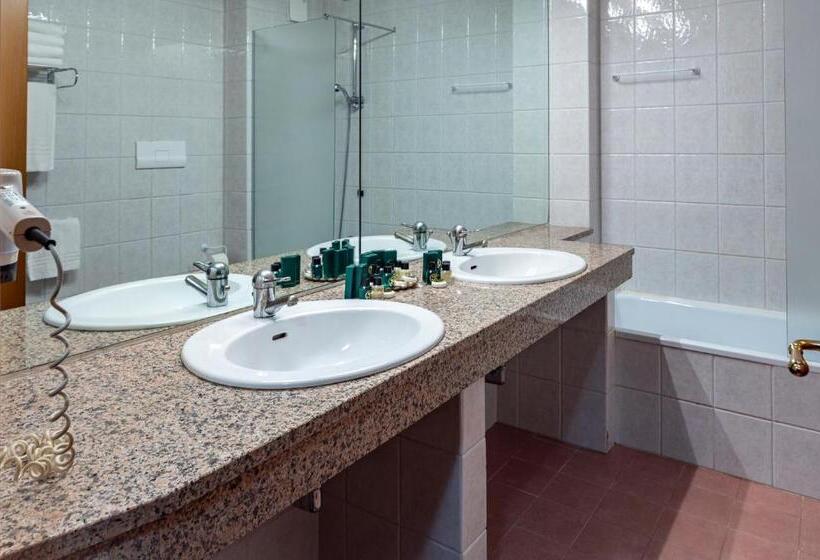 בית מלון כפרי Corona & Spa