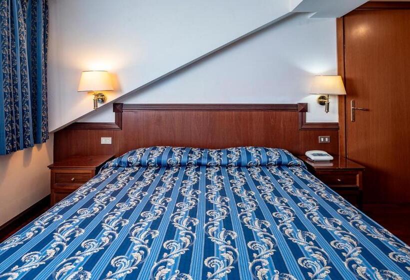 בית מלון כפרי Corona & Spa