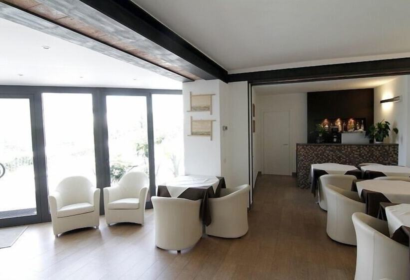 فندق Corte Santa Libera