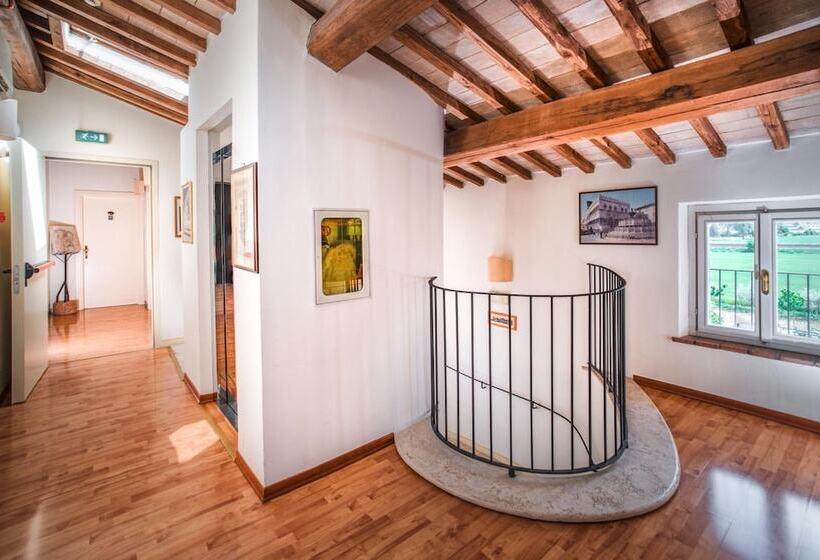 酒店 La Padronale Del Rivo