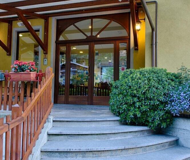 בית מלון כפרי Crabun