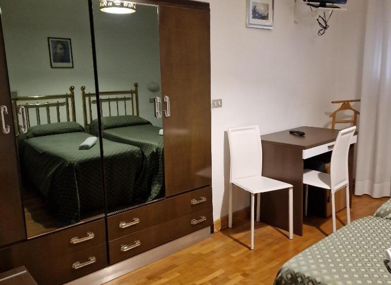 Отель Cristallo   Chianciano Terme